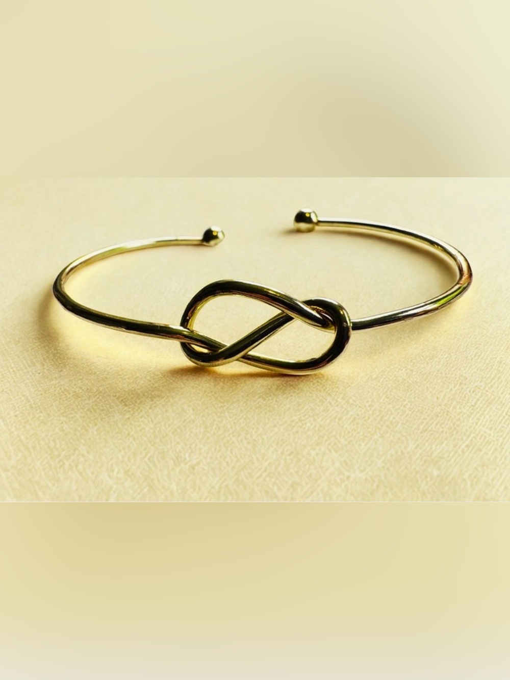 Brand New Bangle Bracelet, infinity 8 design